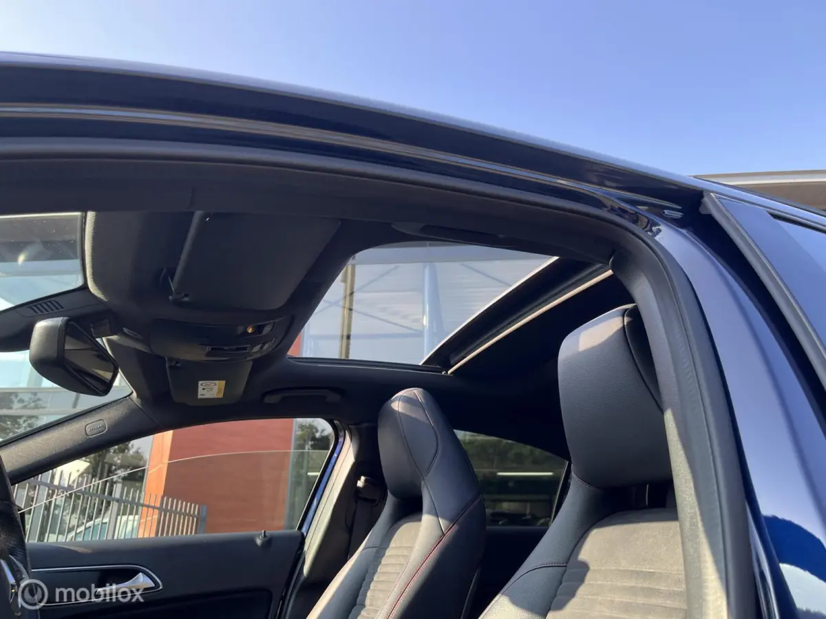 180 AMG Night Edition Pano,led,Carplay,camera