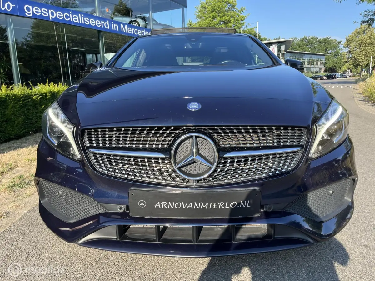 180 AMG Night Edition Pano,led,Carplay,camera