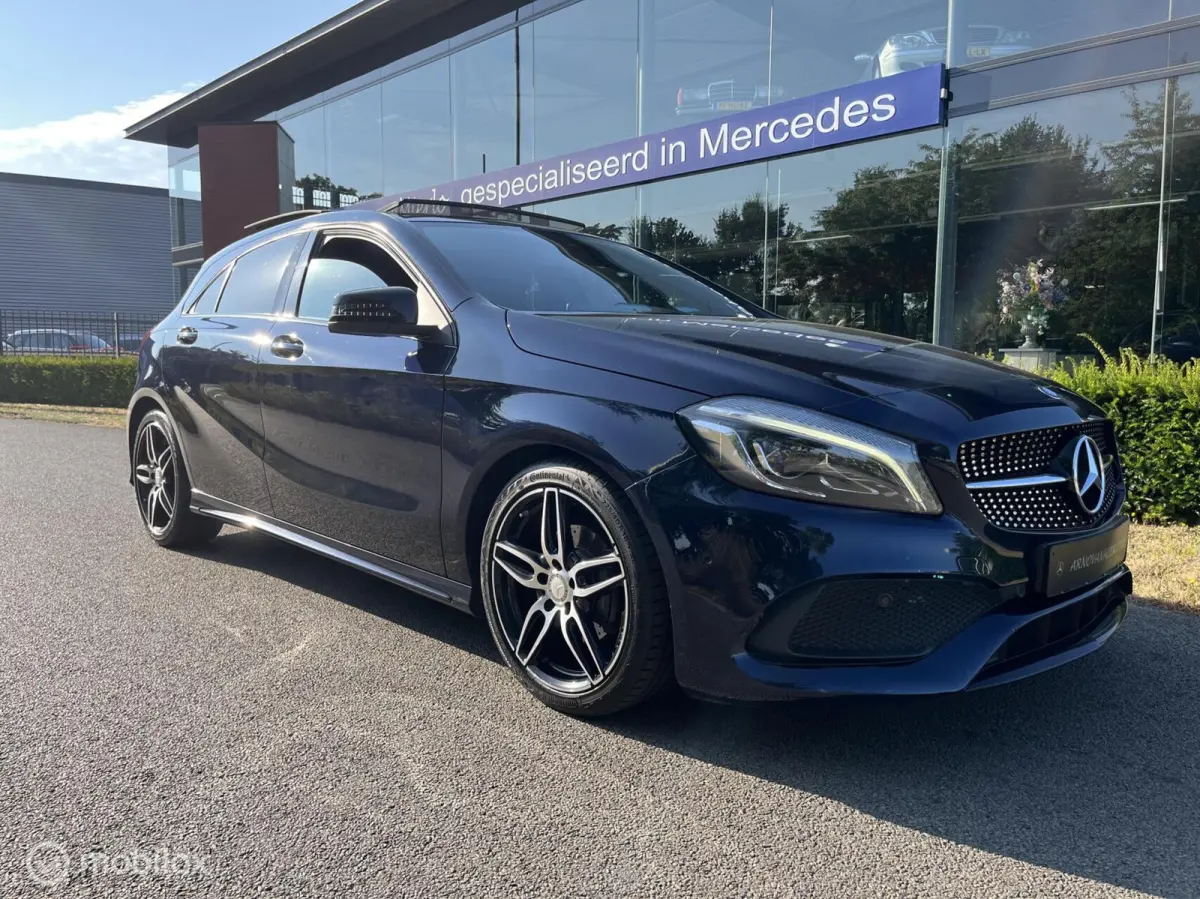 180 AMG Night Edition Pano,led,Carplay,camera