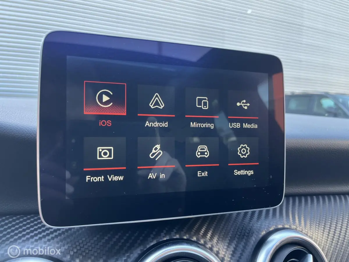 180 AMG Night Edition Pano,led,Carplay,camera