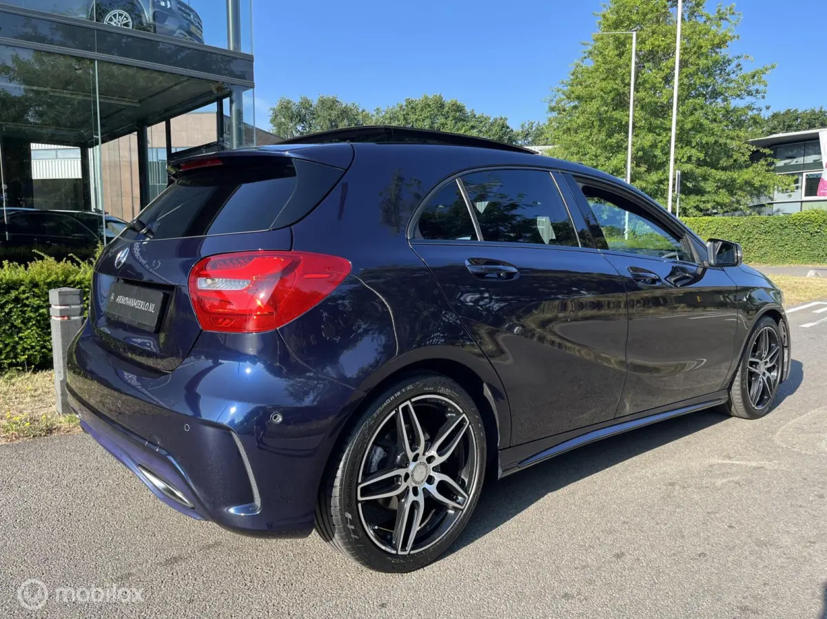 180 AMG Night Edition Pano,led,Carplay,camera
