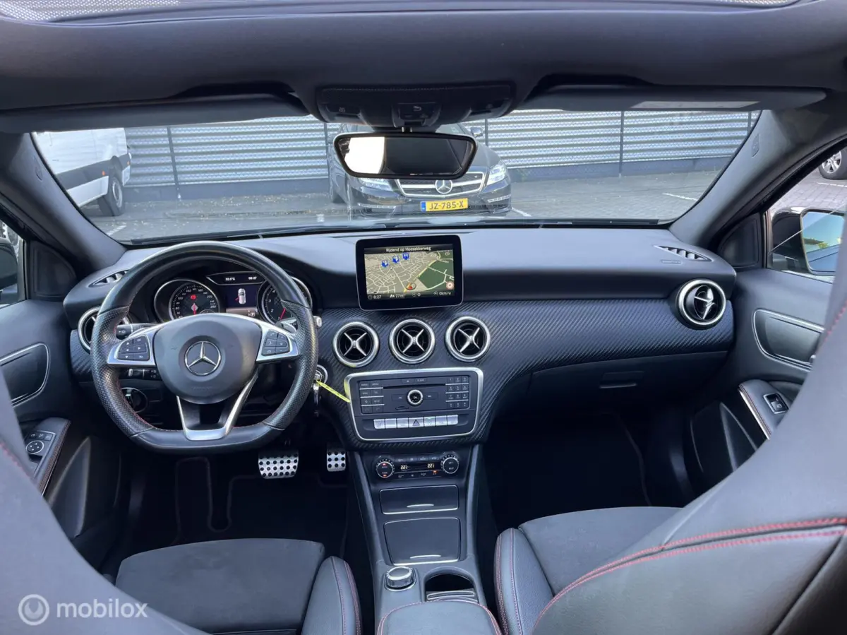 180 AMG Night Edition Pano,led,Carplay,camera
