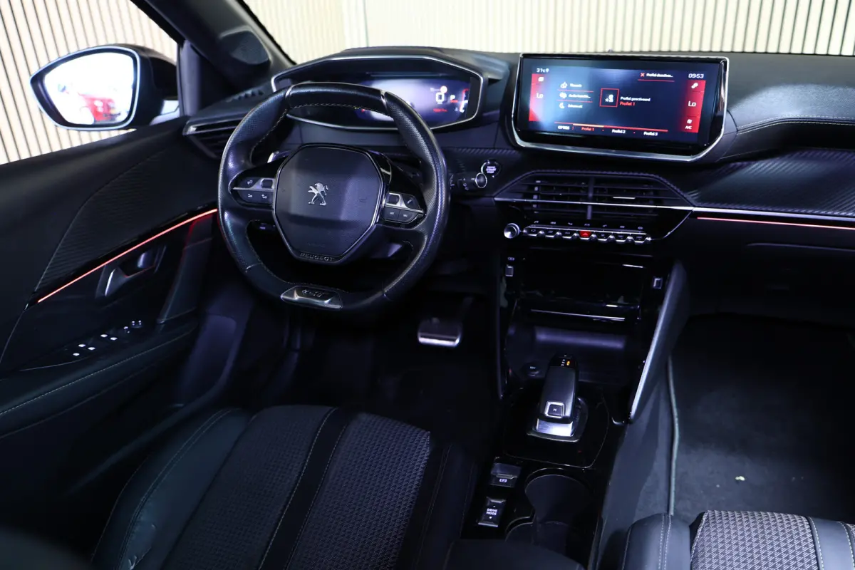 1.2 PureTech GT-Line AVM AUTOMAAAT PANO NAVI DRAADLS OPLADEN TOPSTAAT ! 2020