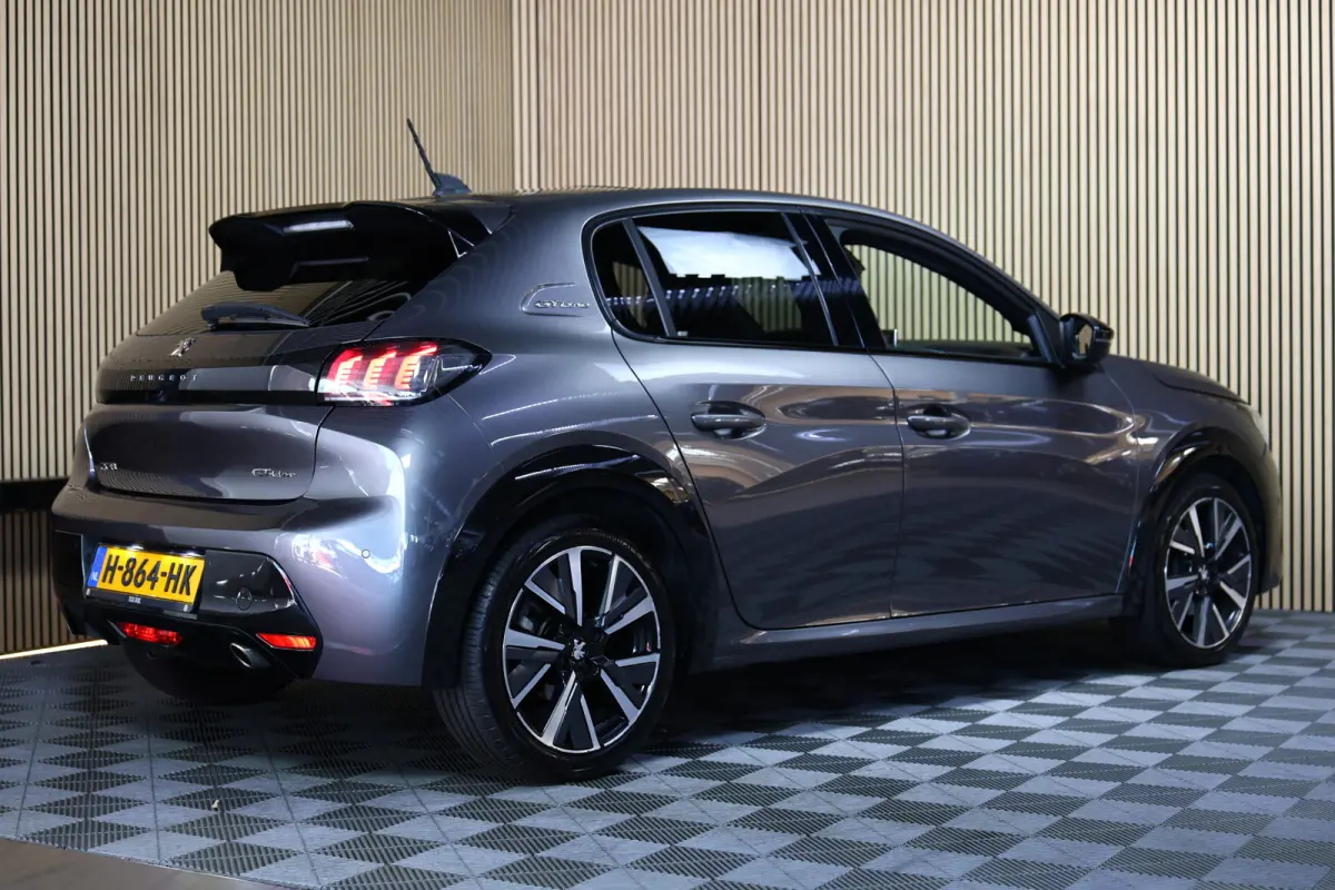 1.2 PureTech GT-Line AVM AUTOMAAAT PANO NAVI DRAADLS OPLADEN TOPSTAAT ! 2020