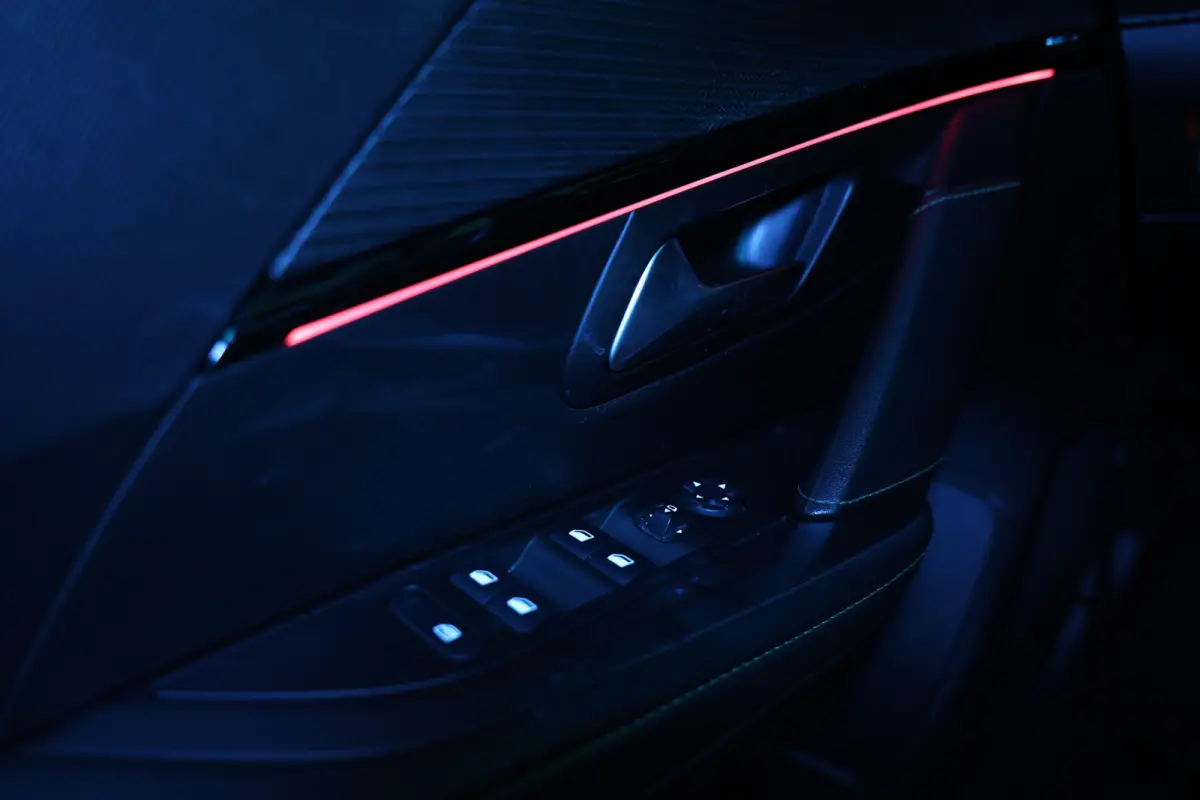 1.2 PureTech GT-Line AVM AUTOMAAAT PANO NAVI DRAADLS OPLADEN TOPSTAAT ! 2020