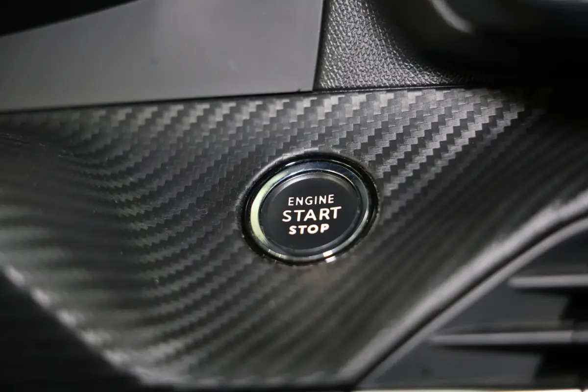 1.2 PureTech GT-Line AVM AUTOMAAAT PANO NAVI DRAADLS OPLADEN TOPSTAAT ! 2020