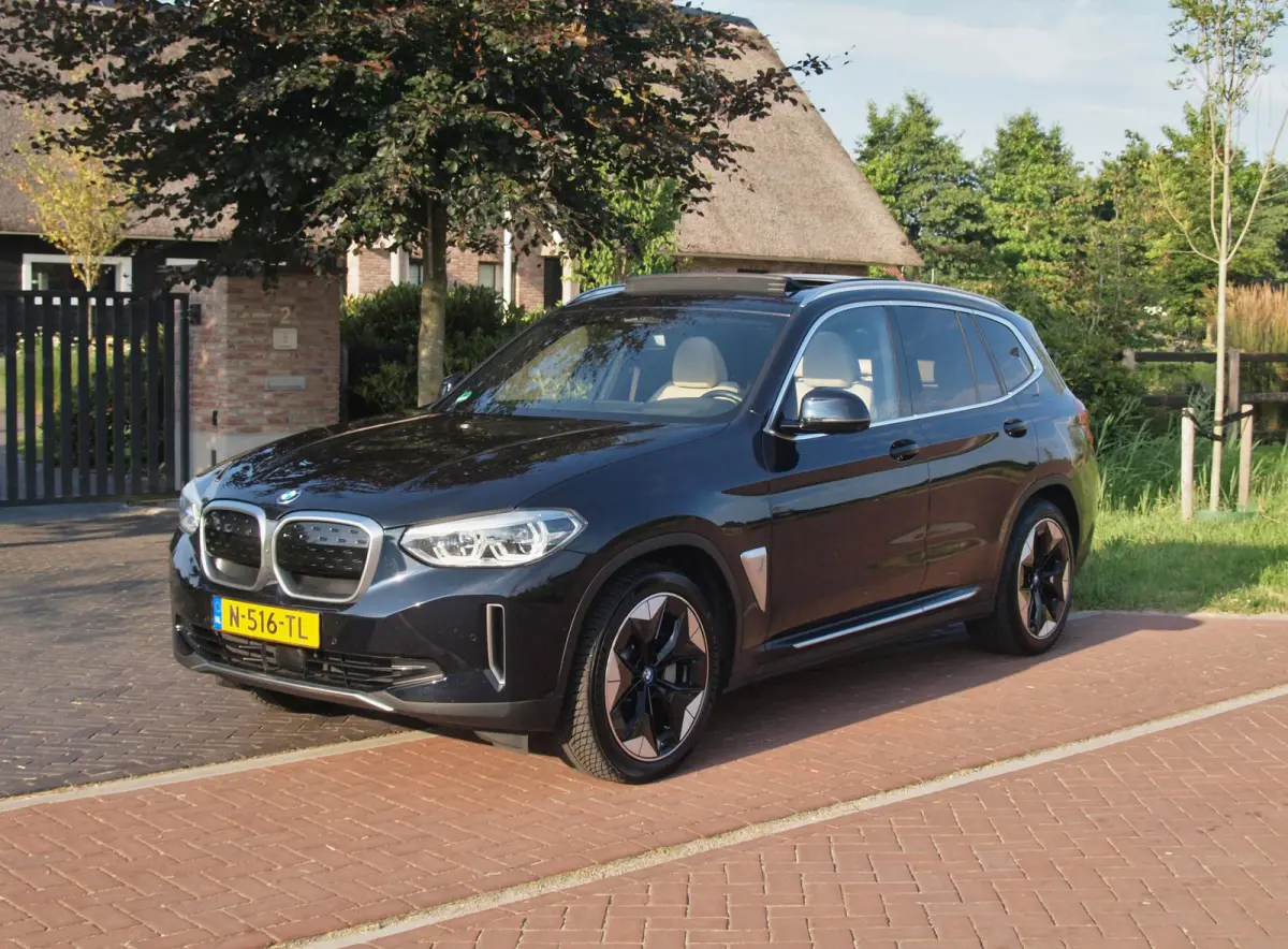 High Executive 80 kWh | Panoramadak | Head-Up Display | Harman Kardon | Sfeerverlichting | ACC | Apple Carplay |