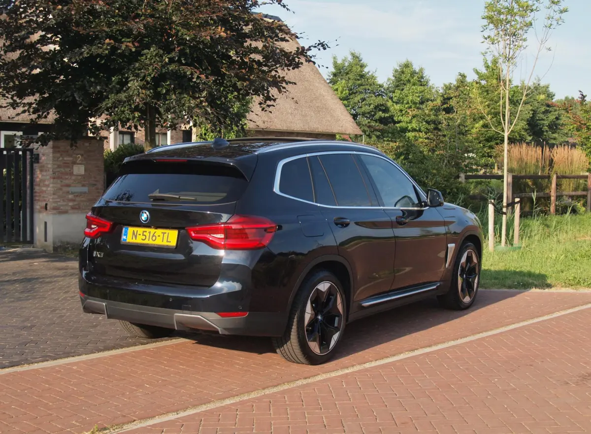 High Executive 80 kWh | Panoramadak | Head-Up Display | Harman Kardon | Sfeerverlichting | ACC | Apple Carplay |