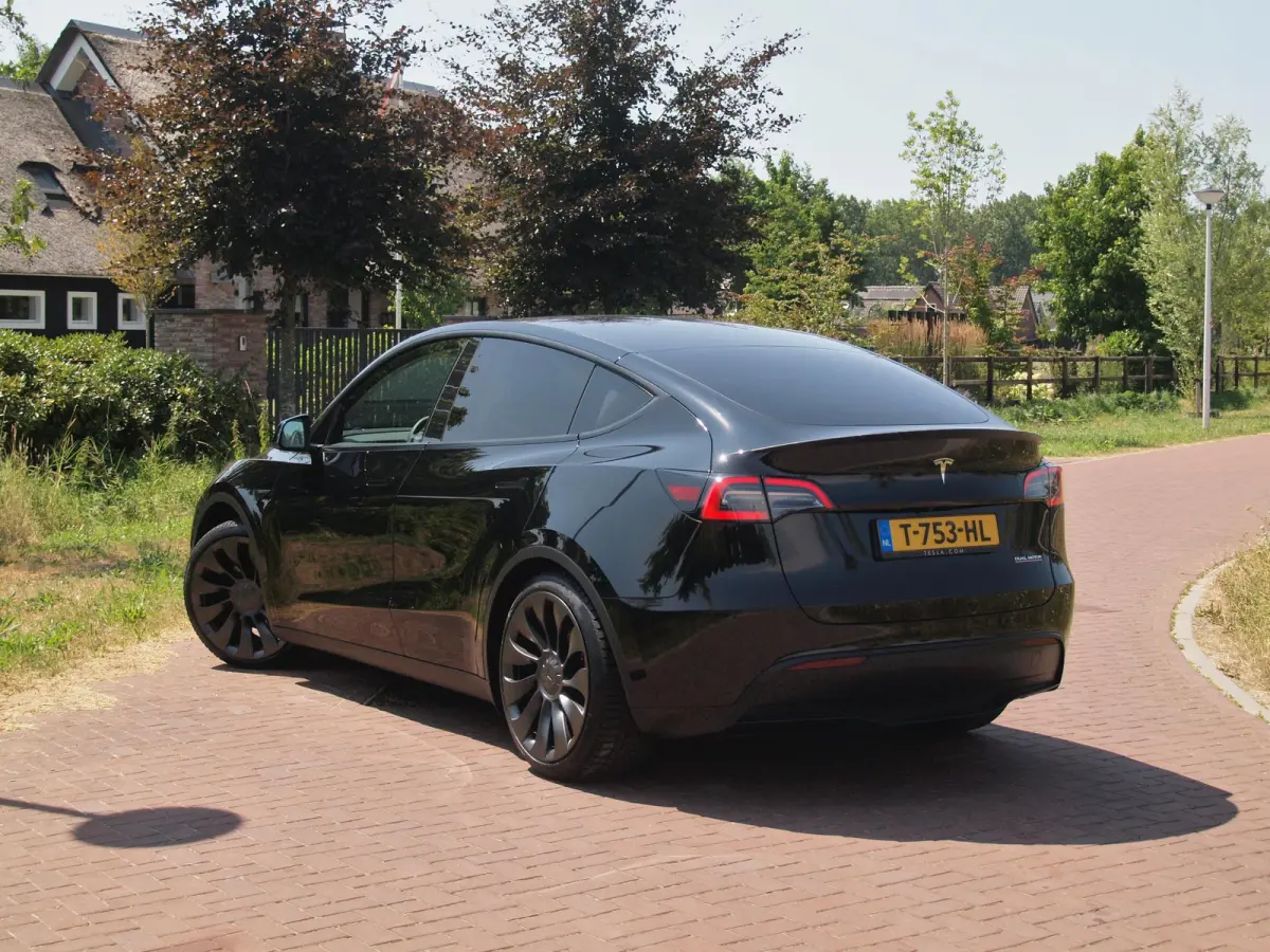 Performance AWD 75 kWh 450PK | SOH 92% | Panoramadak | Camera | Trekhaak | Full Self Driving Computer 3 |