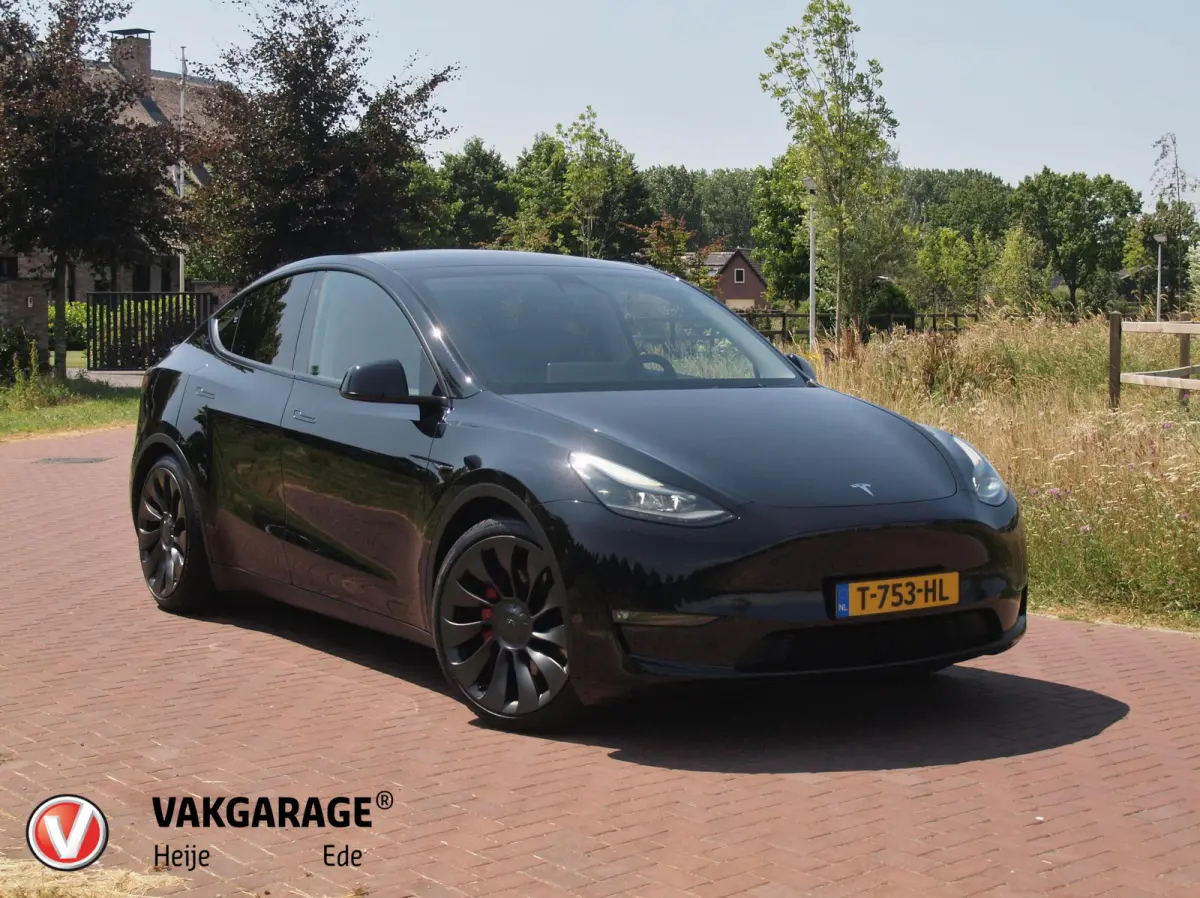 Performance AWD 75 kWh 450PK | SOH 92% | Panoramadak | Camera | Trekhaak | Full Self Driving Computer 3 |
