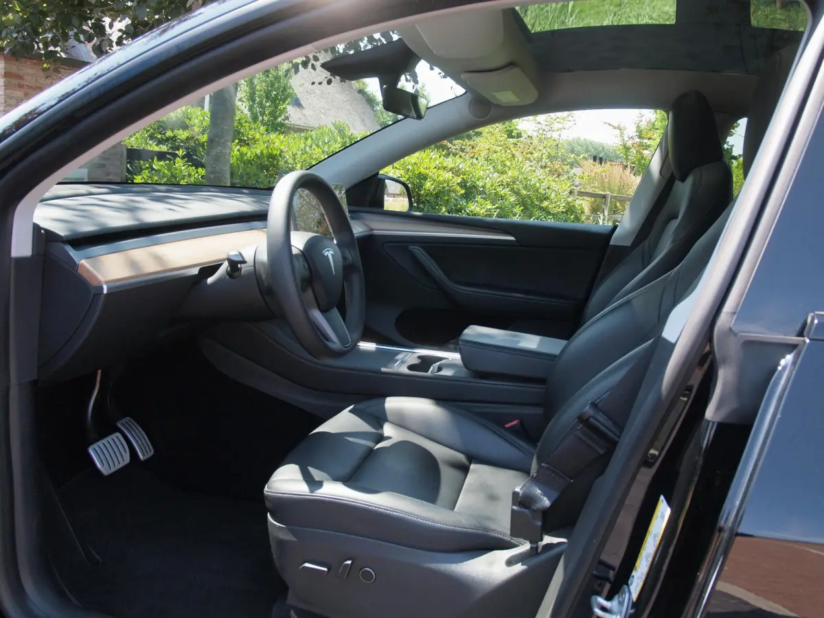 Performance AWD 75 kWh 450PK | SOH 92% | Panoramadak | Camera | Trekhaak | Full Self Driving Computer 3 |