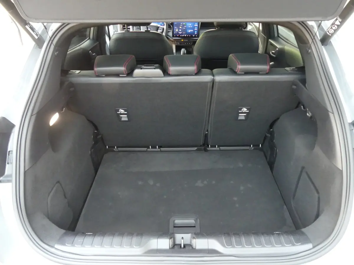 1.0 EcoBoost ST-Line X | PANORAMADAK | ADAPTIVE CRUISE | DODEHOEKDETECTIE | CAMERA | 360 CAMERA | STOEL+STUUR+VOORRUITVERWARMING | PARKEERSENSOREN V+A | ELEKTRISCHE ACHERKLEP | NAVI | LMV 19