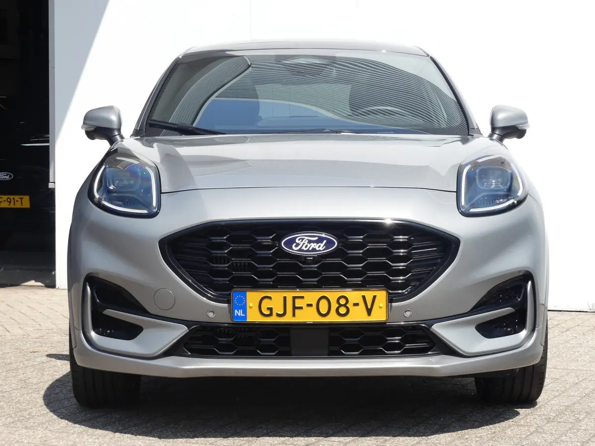 1.0 EcoBoost ST-Line X | PANORAMADAK | ADAPTIVE CRUISE | DODEHOEKDETECTIE | CAMERA | 360 CAMERA | STOEL+STUUR+VOORRUITVERWARMING | PARKEERSENSOREN V+A | ELEKTRISCHE ACHERKLEP | NAVI | LMV 19