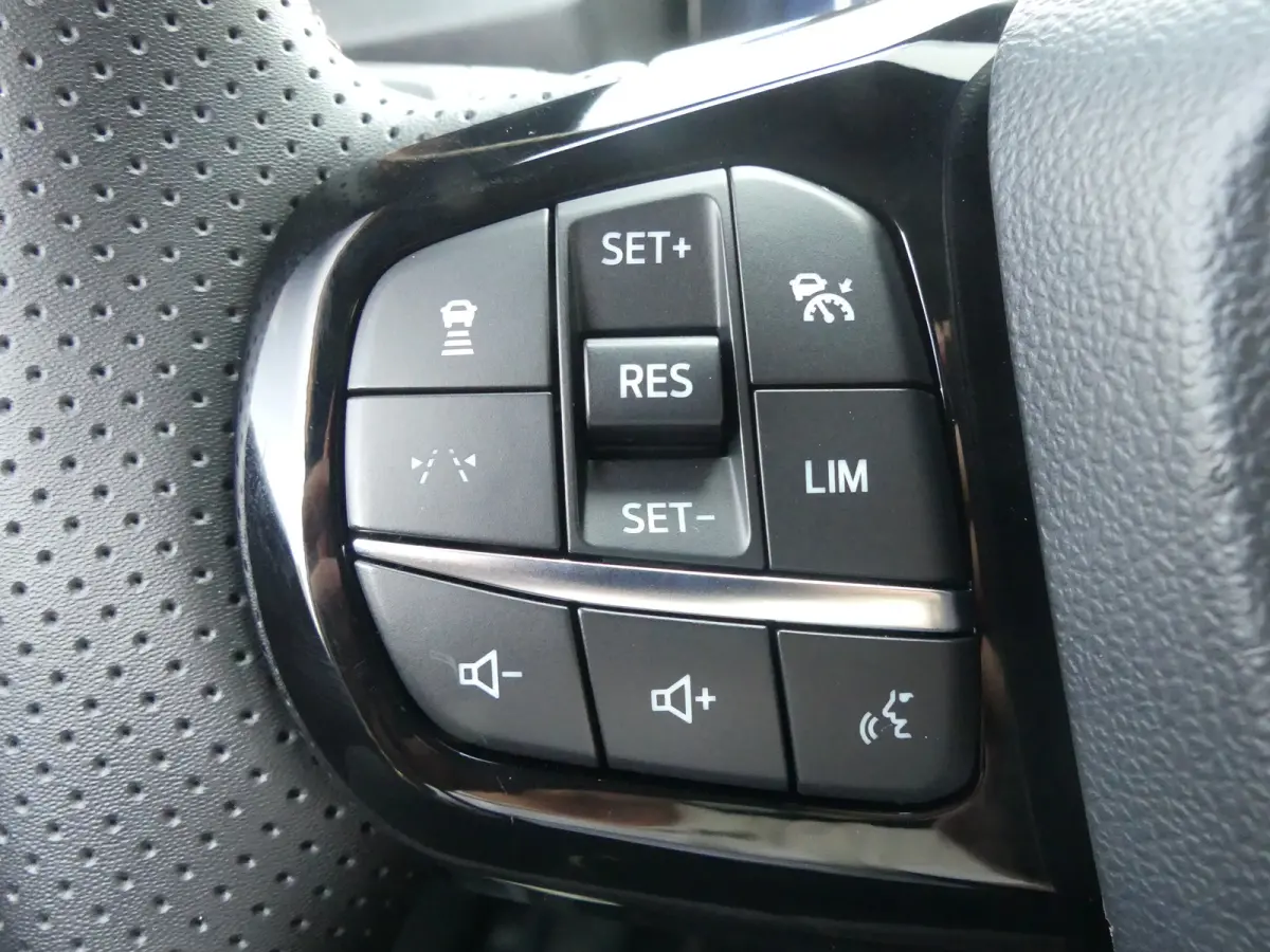 1.0 EcoBoost ST-Line X | PANORAMADAK | ADAPTIVE CRUISE | DODEHOEKDETECTIE | CAMERA | 360 CAMERA | STOEL+STUUR+VOORRUITVERWARMING | PARKEERSENSOREN V+A | ELEKTRISCHE ACHERKLEP | NAVI | LMV 19