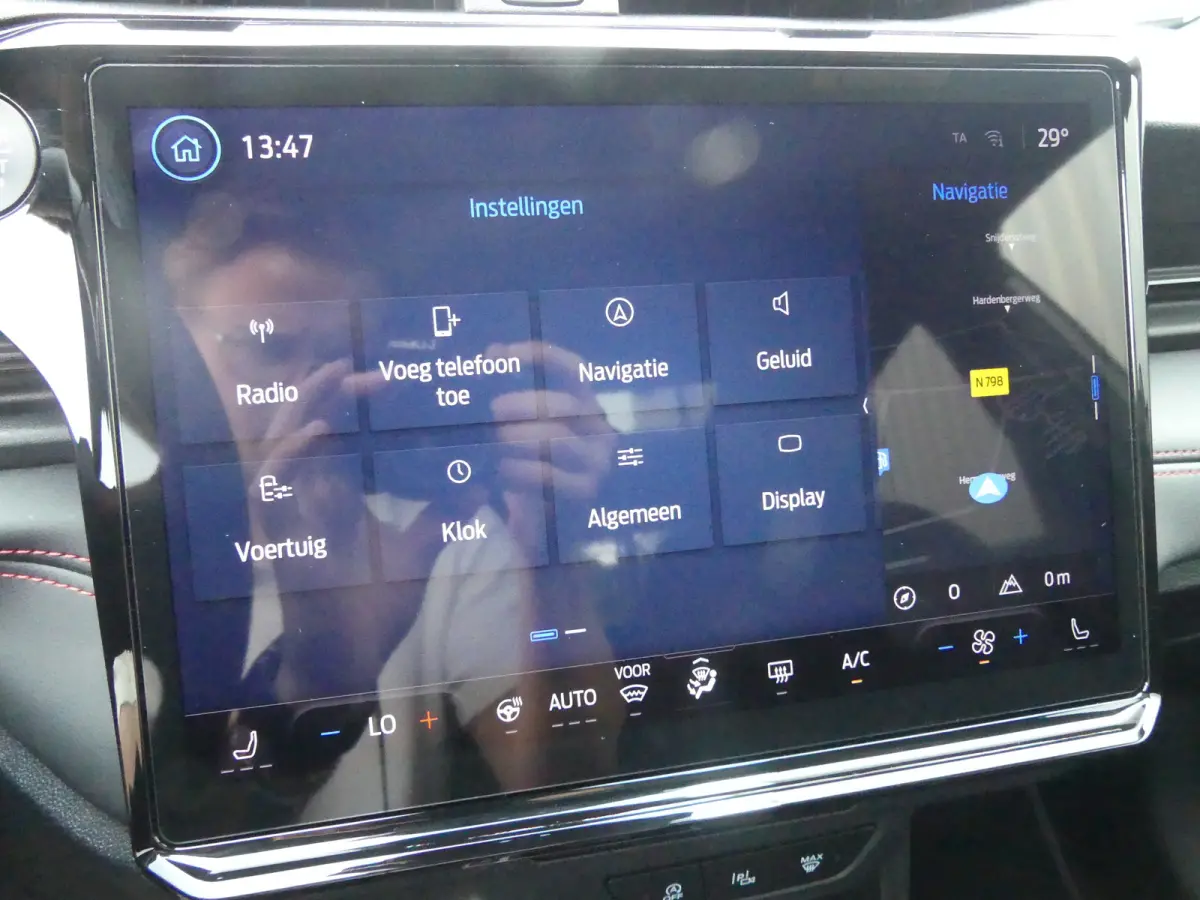 1.0 EcoBoost ST-Line X | PANORAMADAK | ADAPTIVE CRUISE | DODEHOEKDETECTIE | CAMERA | 360 CAMERA | STOEL+STUUR+VOORRUITVERWARMING | PARKEERSENSOREN V+A | ELEKTRISCHE ACHERKLEP | NAVI | LMV 19