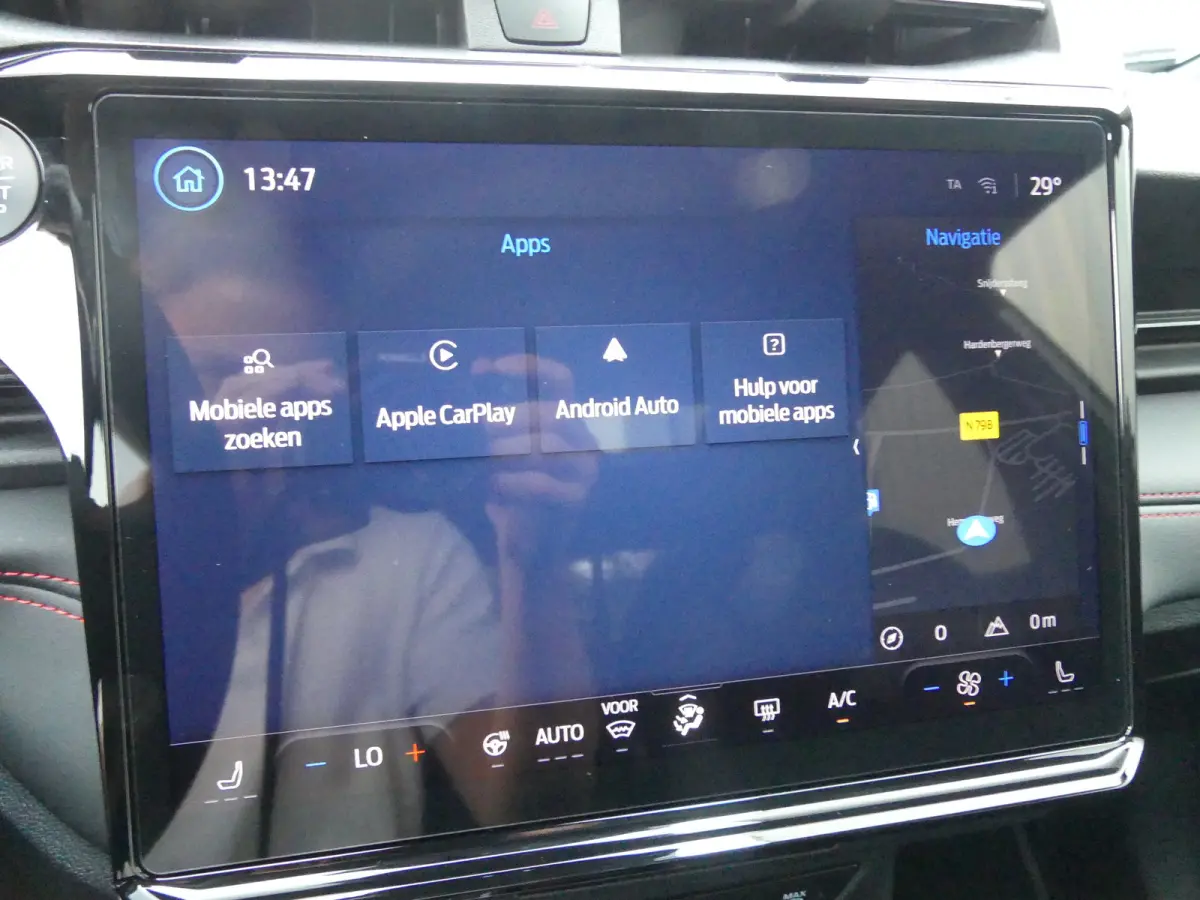 1.0 EcoBoost ST-Line X | PANORAMADAK | ADAPTIVE CRUISE | DODEHOEKDETECTIE | CAMERA | 360 CAMERA | STOEL+STUUR+VOORRUITVERWARMING | PARKEERSENSOREN V+A | ELEKTRISCHE ACHERKLEP | NAVI | LMV 19