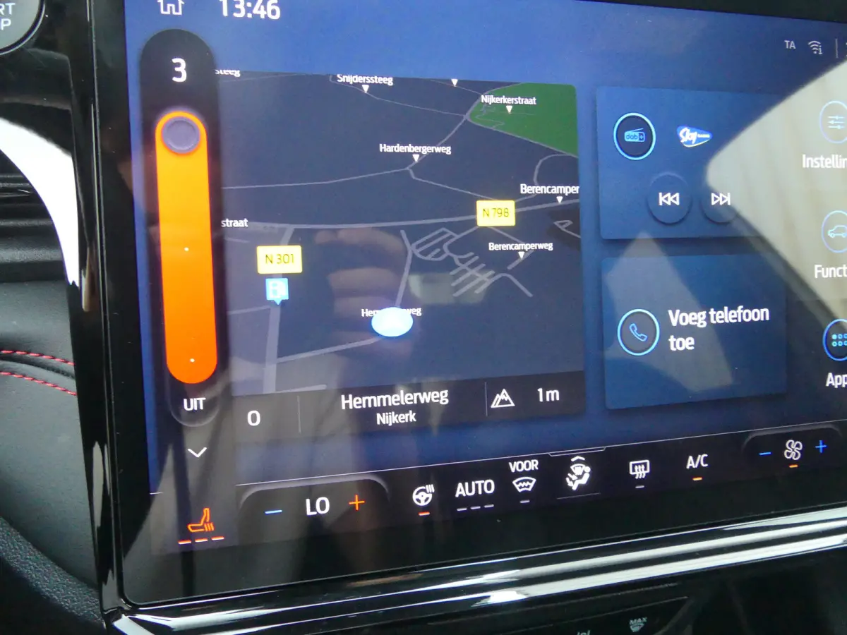 1.0 EcoBoost ST-Line X | PANORAMADAK | ADAPTIVE CRUISE | DODEHOEKDETECTIE | CAMERA | 360 CAMERA | STOEL+STUUR+VOORRUITVERWARMING | PARKEERSENSOREN V+A | ELEKTRISCHE ACHERKLEP | NAVI | LMV 19