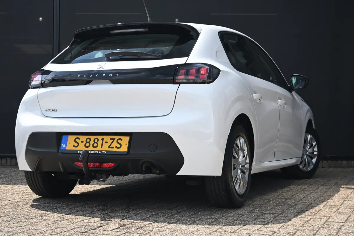1.2 PureTech Active | Afn. Trekhaak | Navigatie by App | Dealeronderhouden | 1e Eigenaar | Cruise Control | Airco | !!