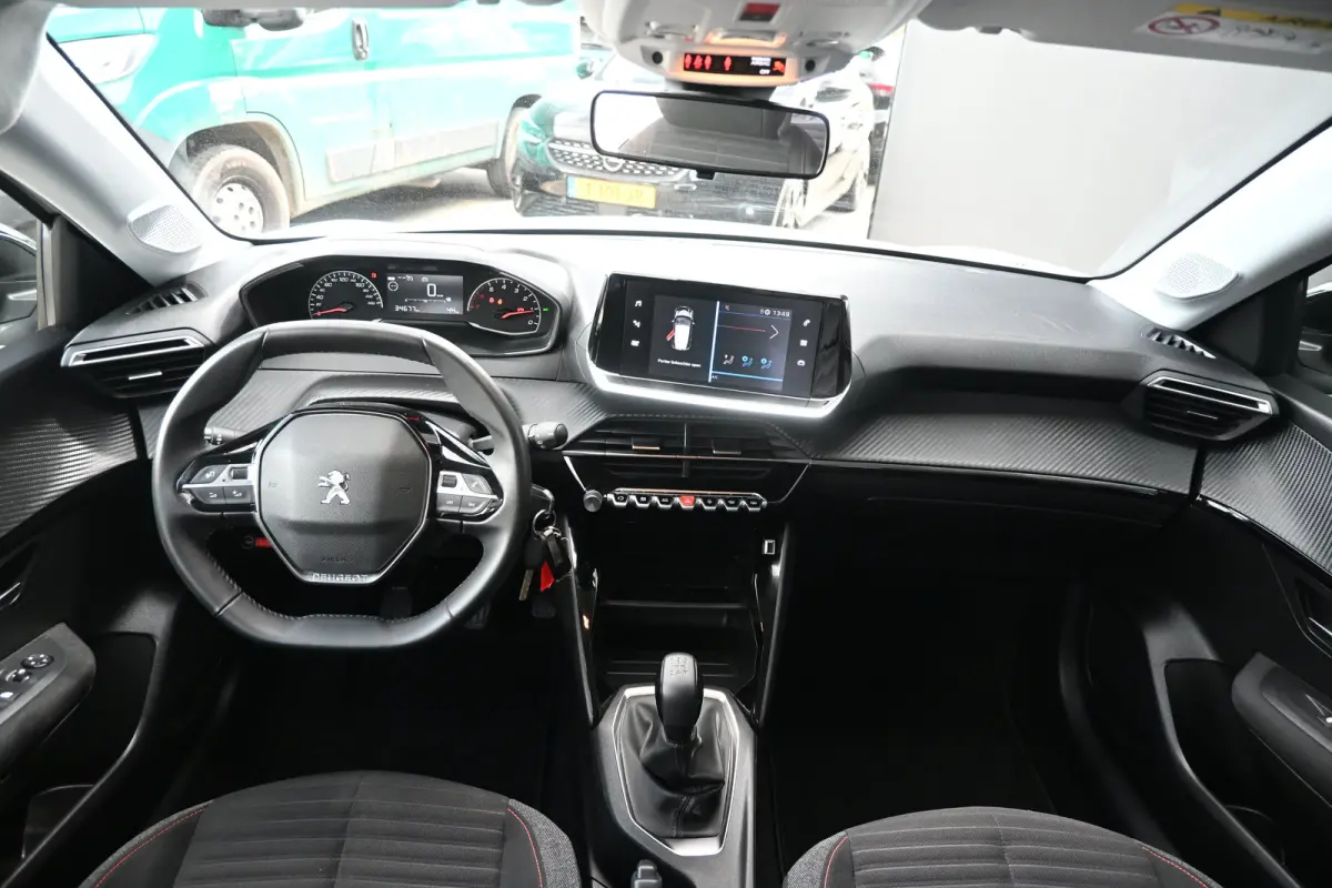 1.2 PureTech Active | Afn. Trekhaak | Navigatie by App | Dealeronderhouden | 1e Eigenaar | Cruise Control | Airco | !!