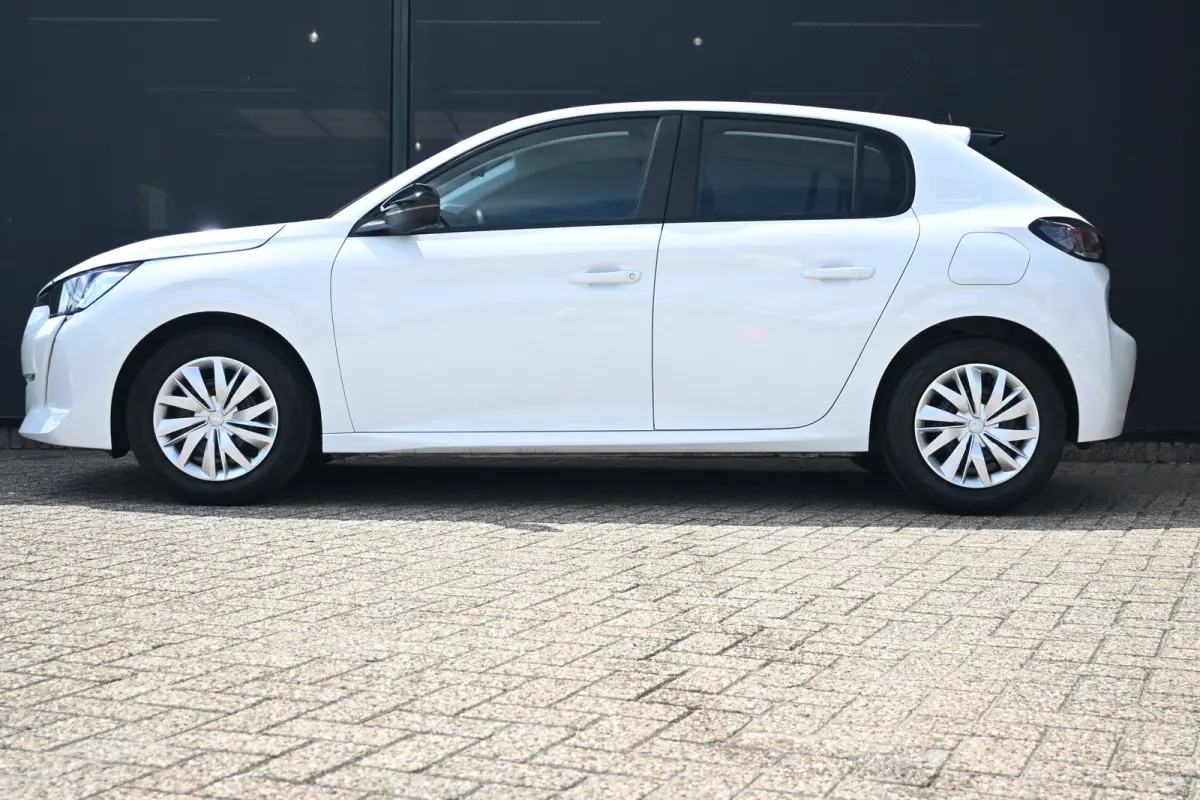 1.2 PureTech Active | Afn. Trekhaak | Navigatie by App | Dealeronderhouden | 1e Eigenaar | Cruise Control | Airco | !!