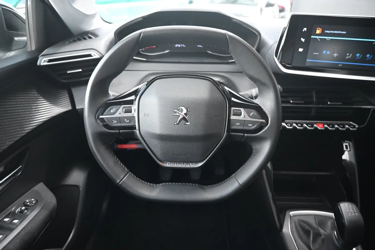 1.2 PureTech Active | Afn. Trekhaak | Navigatie by App | Dealeronderhouden | 1e Eigenaar | Cruise Control | Airco | !!