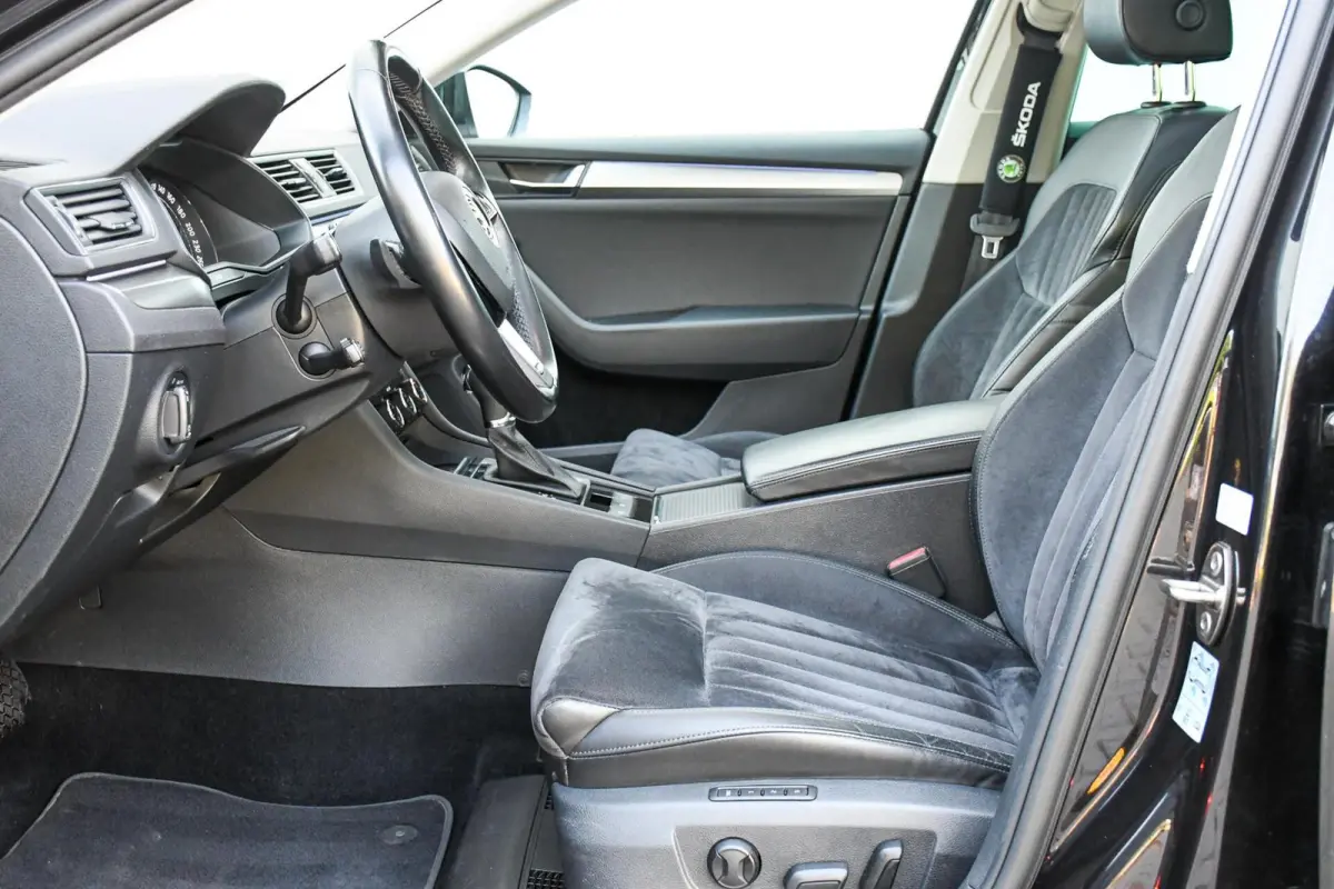 1.4 TSI Business Panoramadak DSG Vol !!