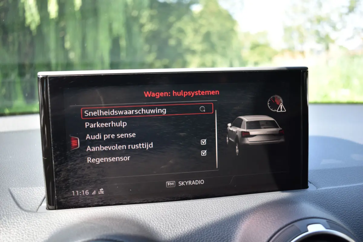 30 TFSI 110PK PRO-LINE,CRUISE CAMERA/NAVI/LED,STOELVERW  1E EIG