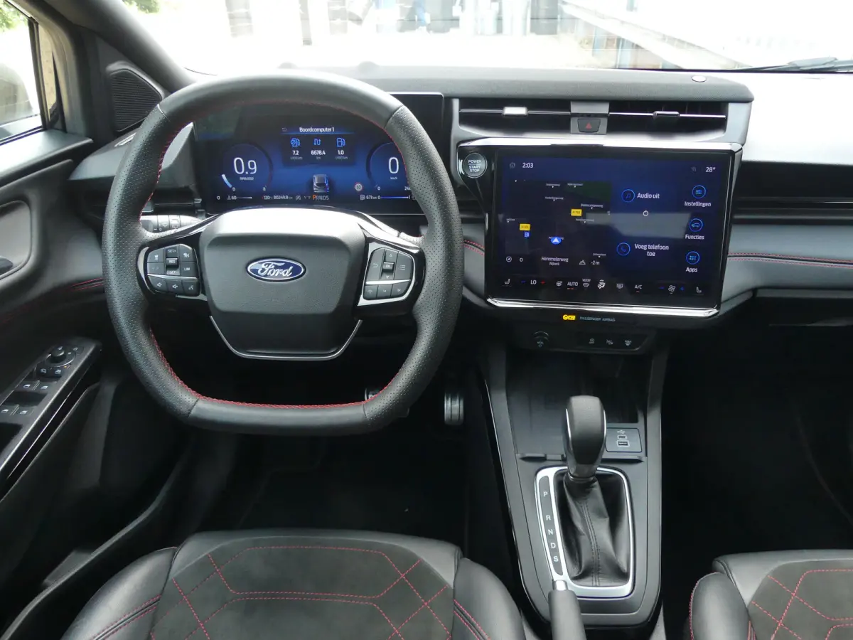 1.0 EcoBoost ST-Line X | PANORAMADAK | ADAPTIVE CRUISE | DODEHOEKDETECTIE | CAMERA | 360 CAMERA | PARKEERSENSOREN V+A | STOEL+STUUR+VOORRUITVERWARMING | ELEKTISCHE ACHTERKLEP | B&O AUDIO | N