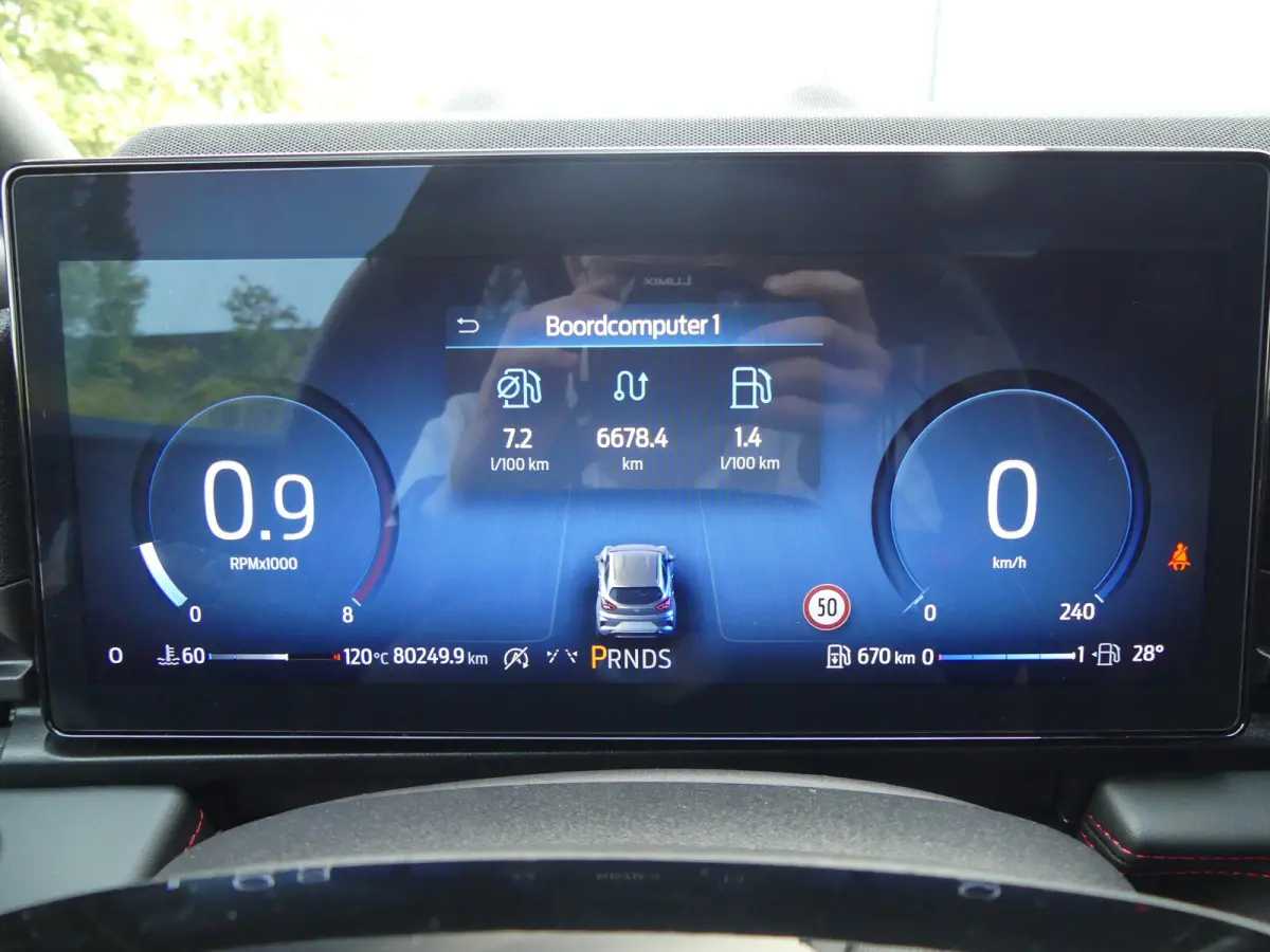 1.0 EcoBoost ST-Line X | PANORAMADAK | ADAPTIVE CRUISE | DODEHOEKDETECTIE | CAMERA | 360 CAMERA | PARKEERSENSOREN V+A | STOEL+STUUR+VOORRUITVERWARMING | ELEKTISCHE ACHTERKLEP | B&O AUDIO | N