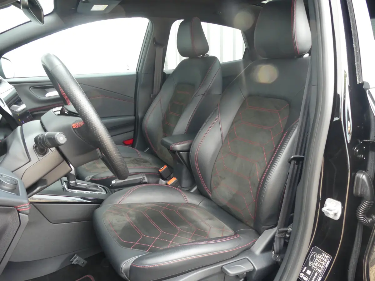 1.0 EcoBoost ST-Line X | PANORAMADAK | ADAPTIVE CRUISE | DODEHOEKDETECTIE | CAMERA | 360 CAMERA | PARKEERSENSOREN V+A | STOEL+STUUR+VOORRUITVERWARMING | ELEKTISCHE ACHTERKLEP | B&O AUDIO | N