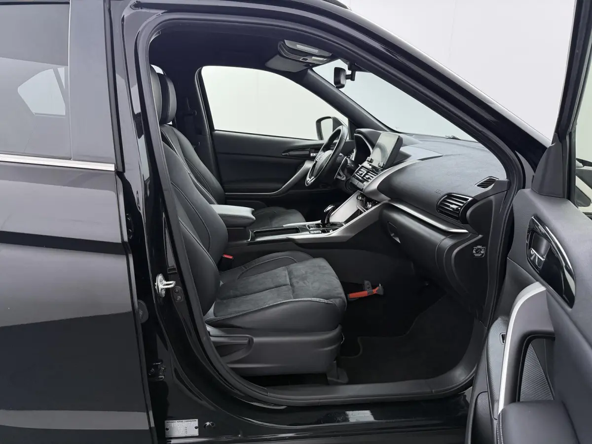 2.4 PHEV First Edition | Stoel- & Stuurverw. | Head-Up | Half Leder/Alcantara |
