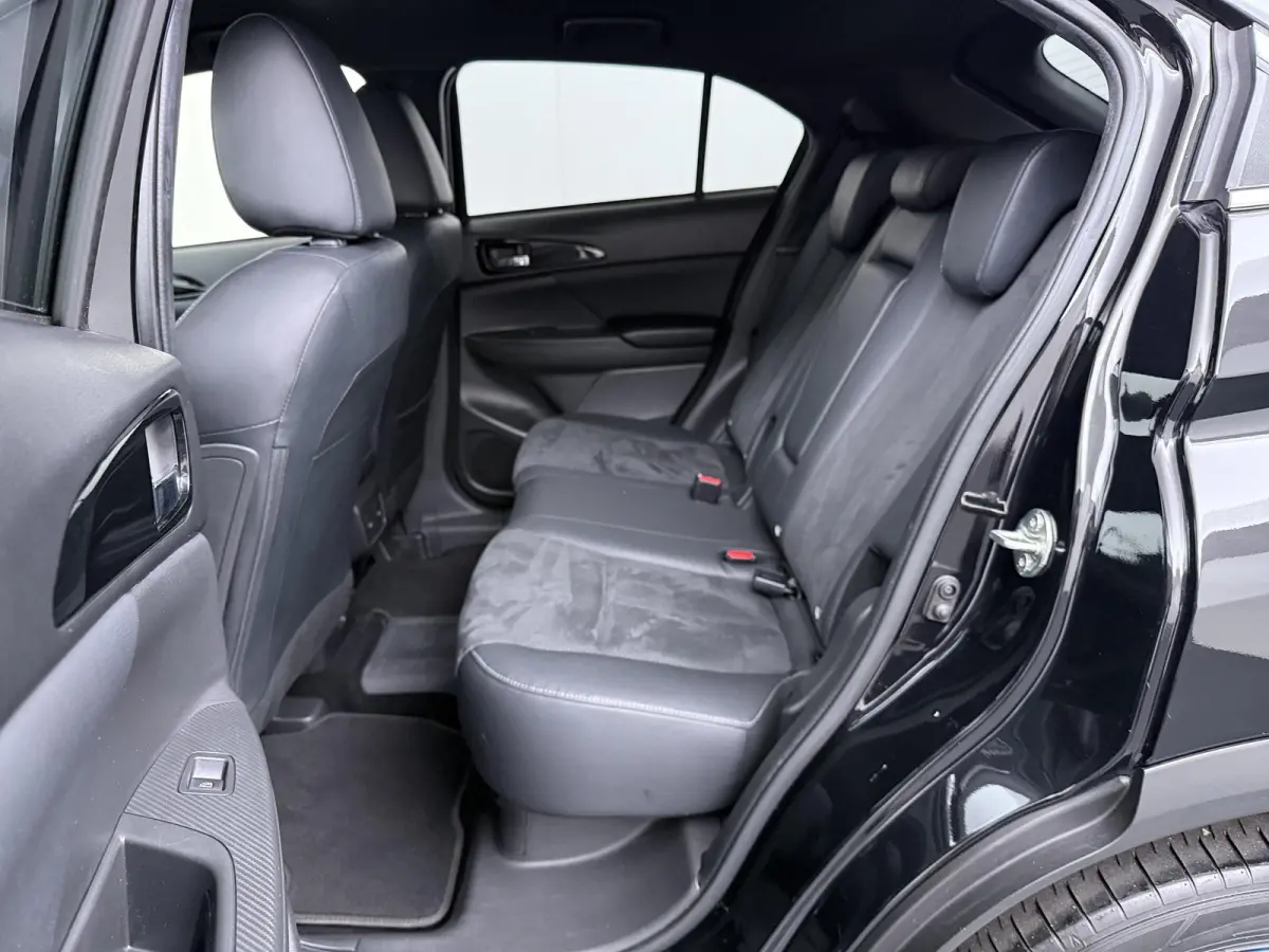 2.4 PHEV First Edition | Stoel- & Stuurverw. | Head-Up | Half Leder/Alcantara |