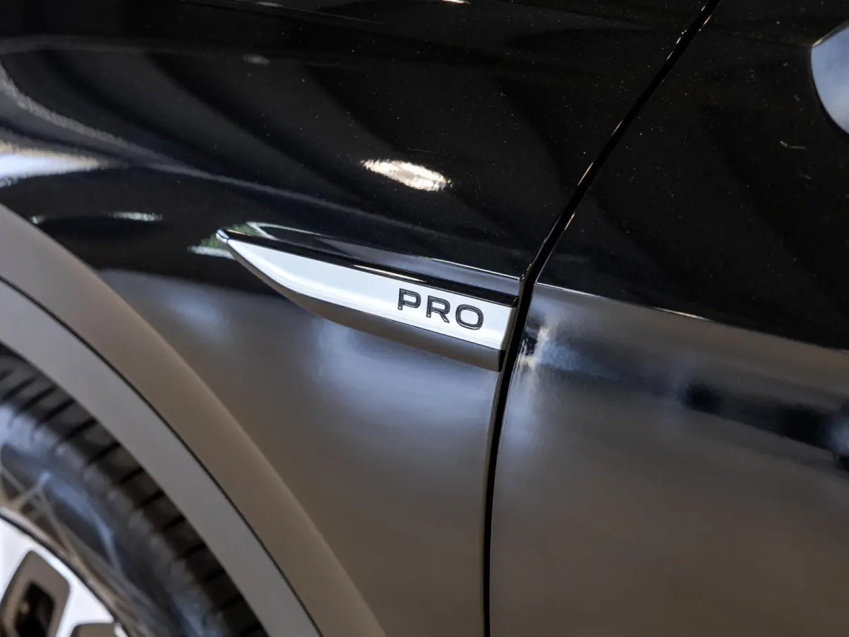 Pro 77 kWh SOH 92% / 174pk / Achteruitrij camera / Stoelverwarming /
