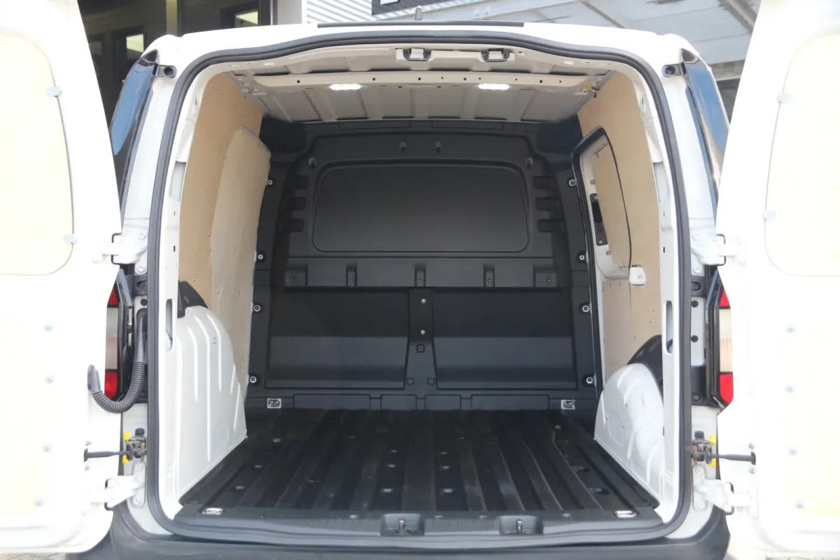2.0 TDI 102 | Bestel | Camera | Airco..