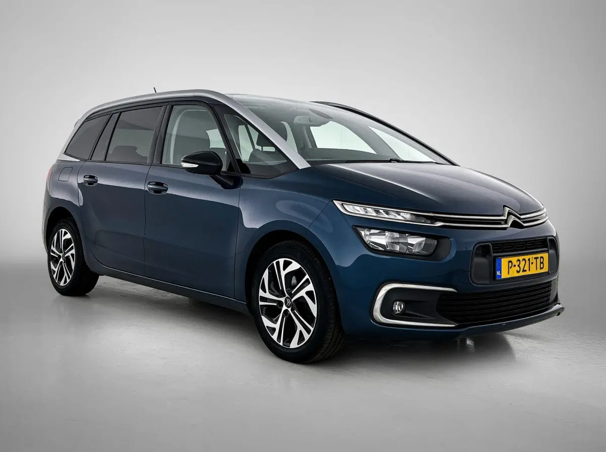 Business 130pk | 7 zitplaatsen | Navigatie | Achteruitrijcamera | Panoramische voorruit | Climate Control | Cruise Control | Parkeersensoren | Apple Carplay / Android Auto | DAB+ radio | Blu