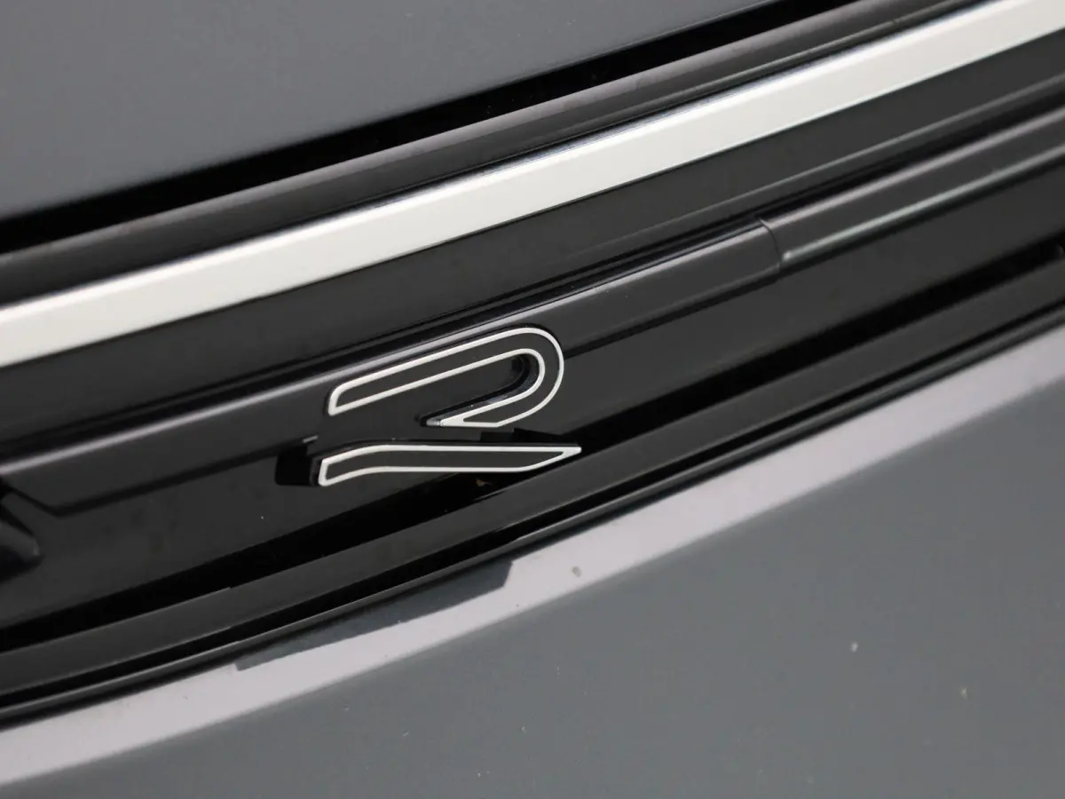 1.5 eTSI R-Line Edition | AUTOMAAT | ACHTERUITRIJCAMERA | SFEERVERLICHTING | STOELVERWARMING | STUURVERWARMING | APPLE CARPLAY - ANDROID AUTO | ADAPTIVE CRUISE CONTROL |
