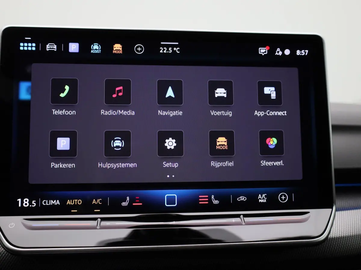 1.5 eTSI R-Line Edition | AUTOMAAT | ACHTERUITRIJCAMERA | SFEERVERLICHTING | STOELVERWARMING | STUURVERWARMING | APPLE CARPLAY - ANDROID AUTO | ADAPTIVE CRUISE CONTROL |