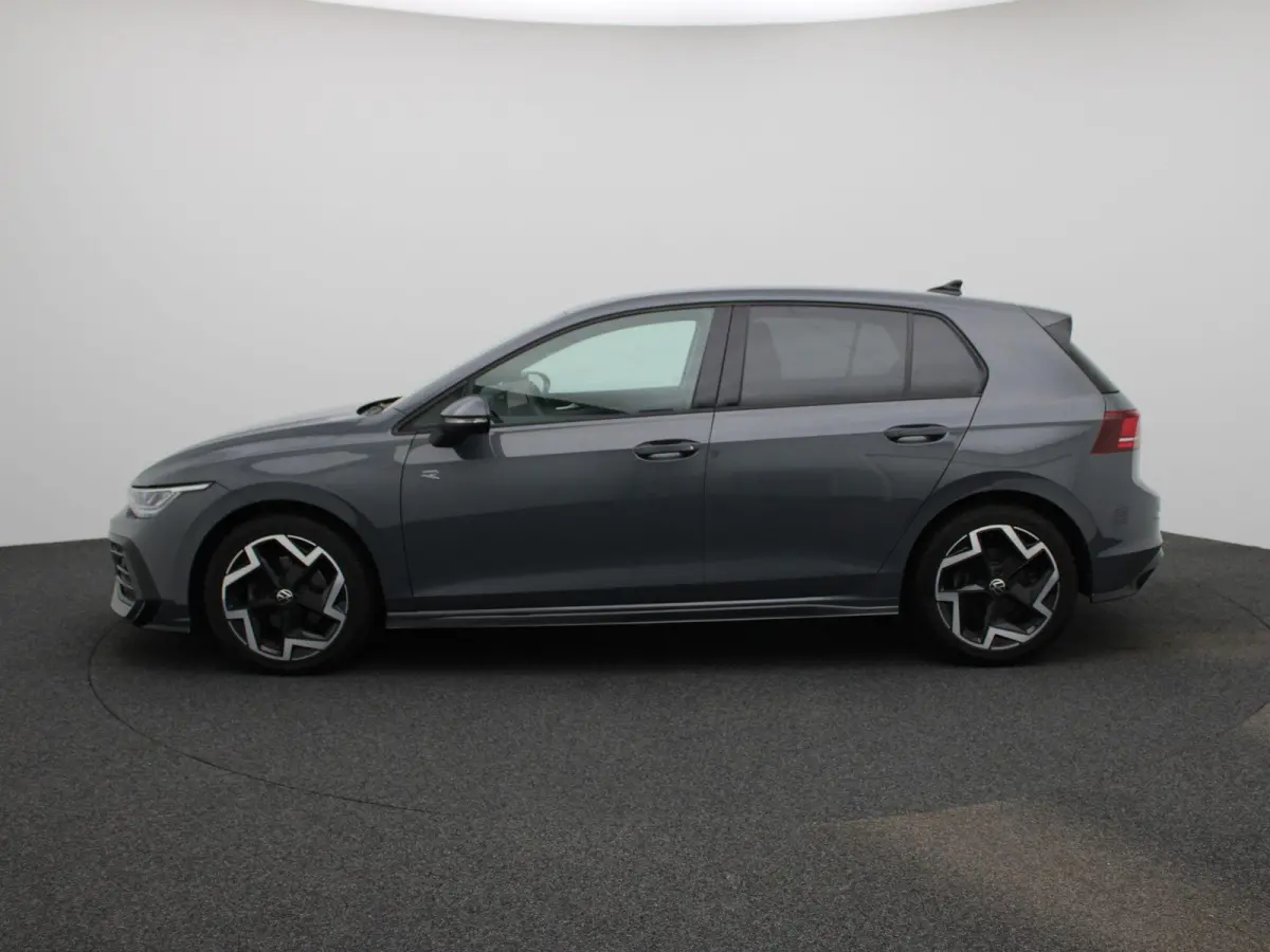1.5 eTSI R-Line Edition | AUTOMAAT | ACHTERUITRIJCAMERA | SFEERVERLICHTING | STOELVERWARMING | STUURVERWARMING | APPLE CARPLAY - ANDROID AUTO | ADAPTIVE CRUISE CONTROL |