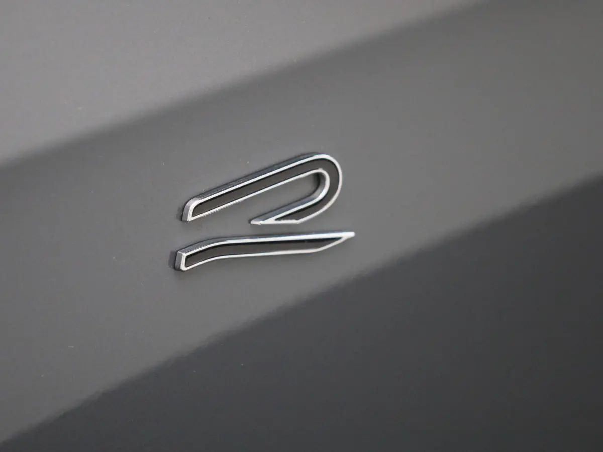 1.5 eTSI R-Line Edition | AUTOMAAT | ACHTERUITRIJCAMERA | SFEERVERLICHTING | STOELVERWARMING | STUURVERWARMING | APPLE CARPLAY - ANDROID AUTO | ADAPTIVE CRUISE CONTROL |