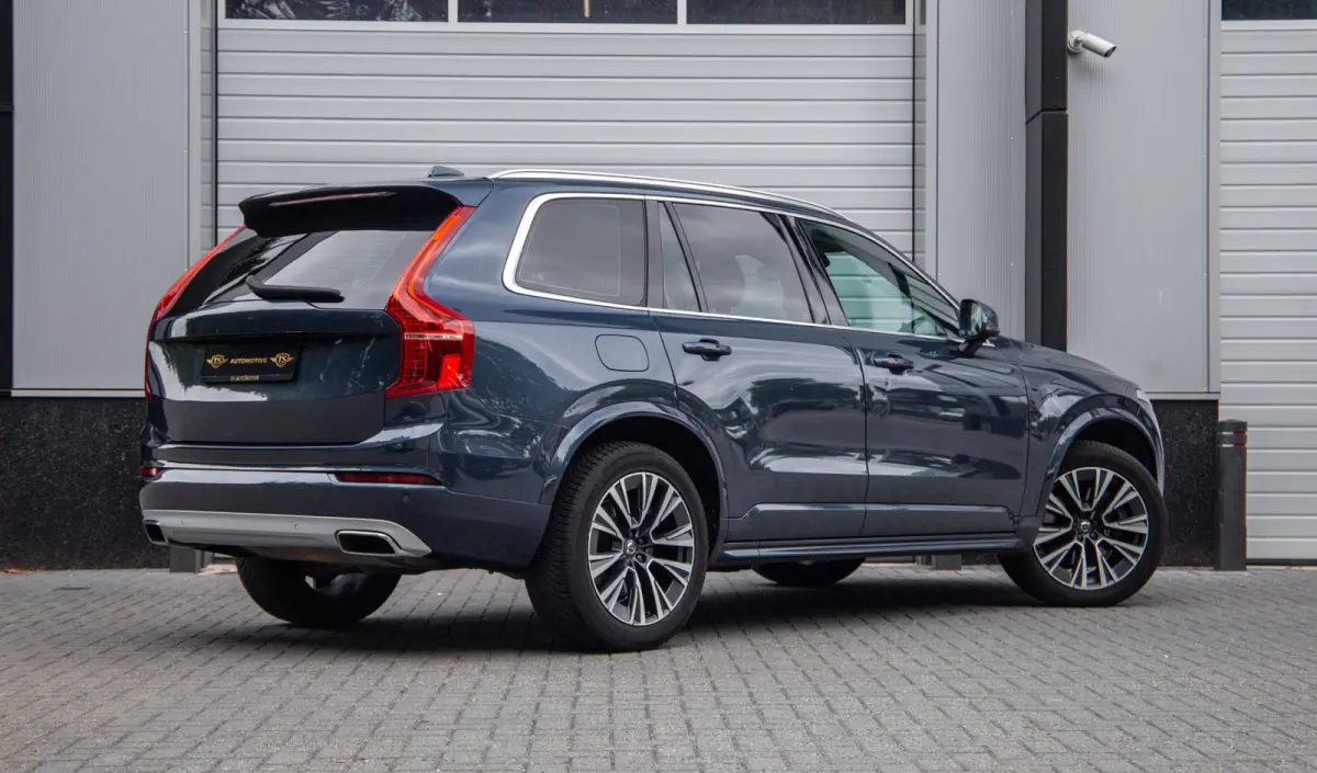 2.0 T8 Twin Engine AWD Inscription / 7P / SOH 90%