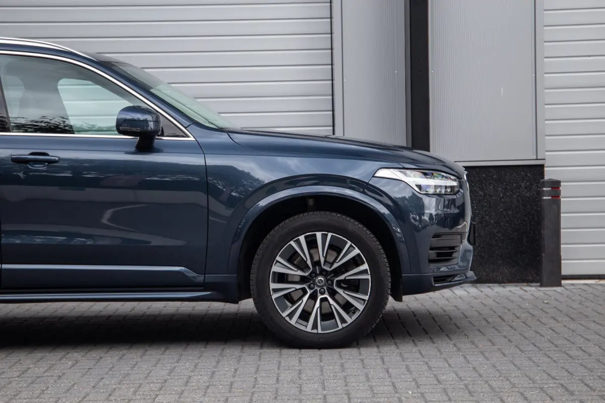 2.0 T8 Twin Engine AWD Inscription / 7P / SOH 90%