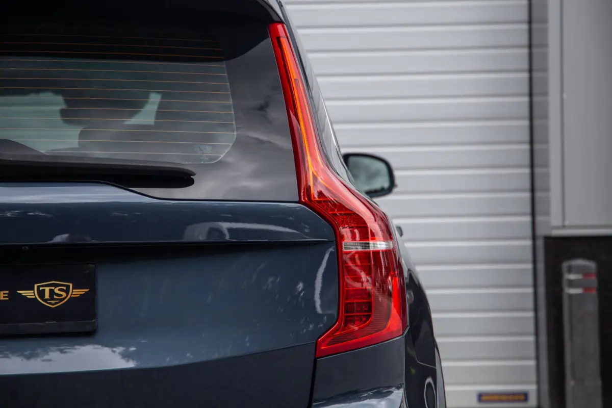 2.0 T8 Twin Engine AWD Inscription / 7P / SOH 90%