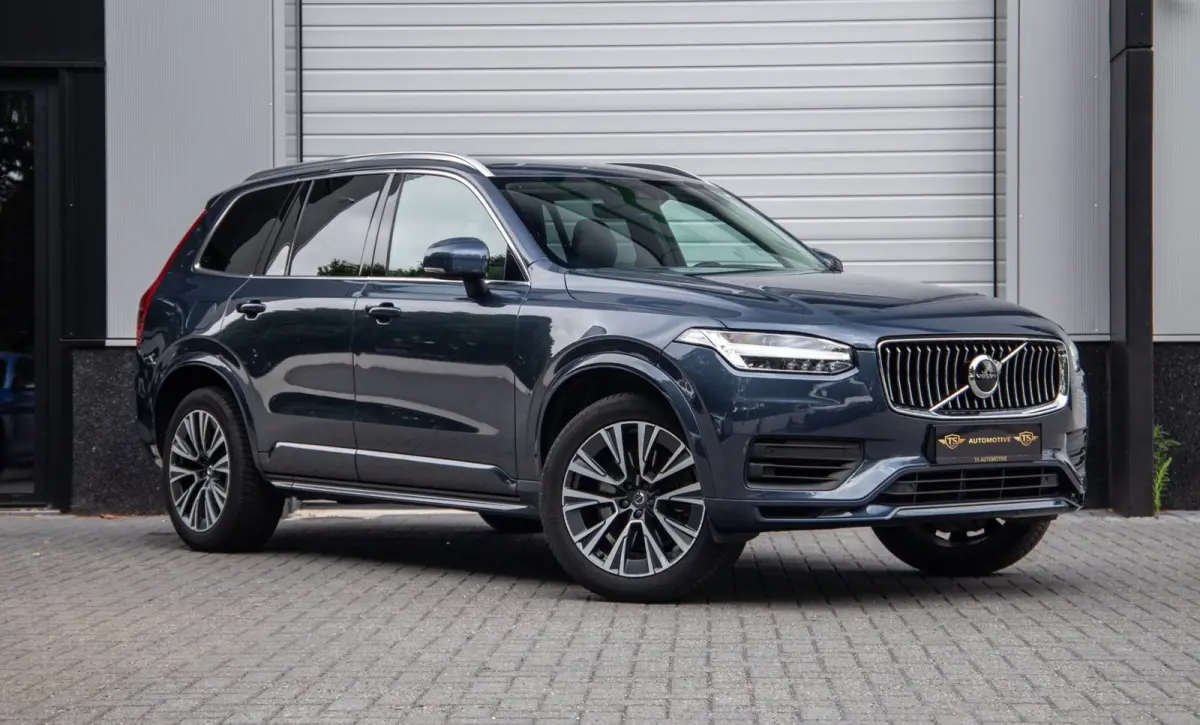 2.0 T8 Twin Engine AWD Inscription / 7P / SOH 90%