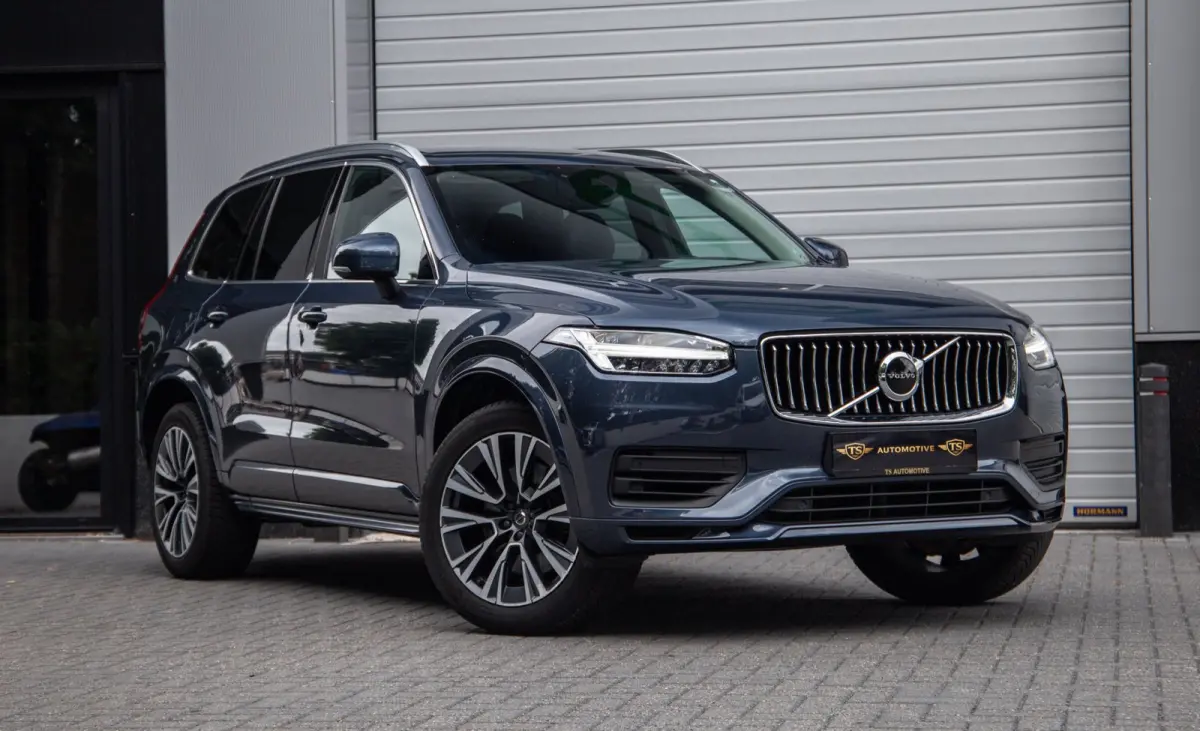 2.0 T8 Twin Engine AWD Inscription / 7P / SOH 90%