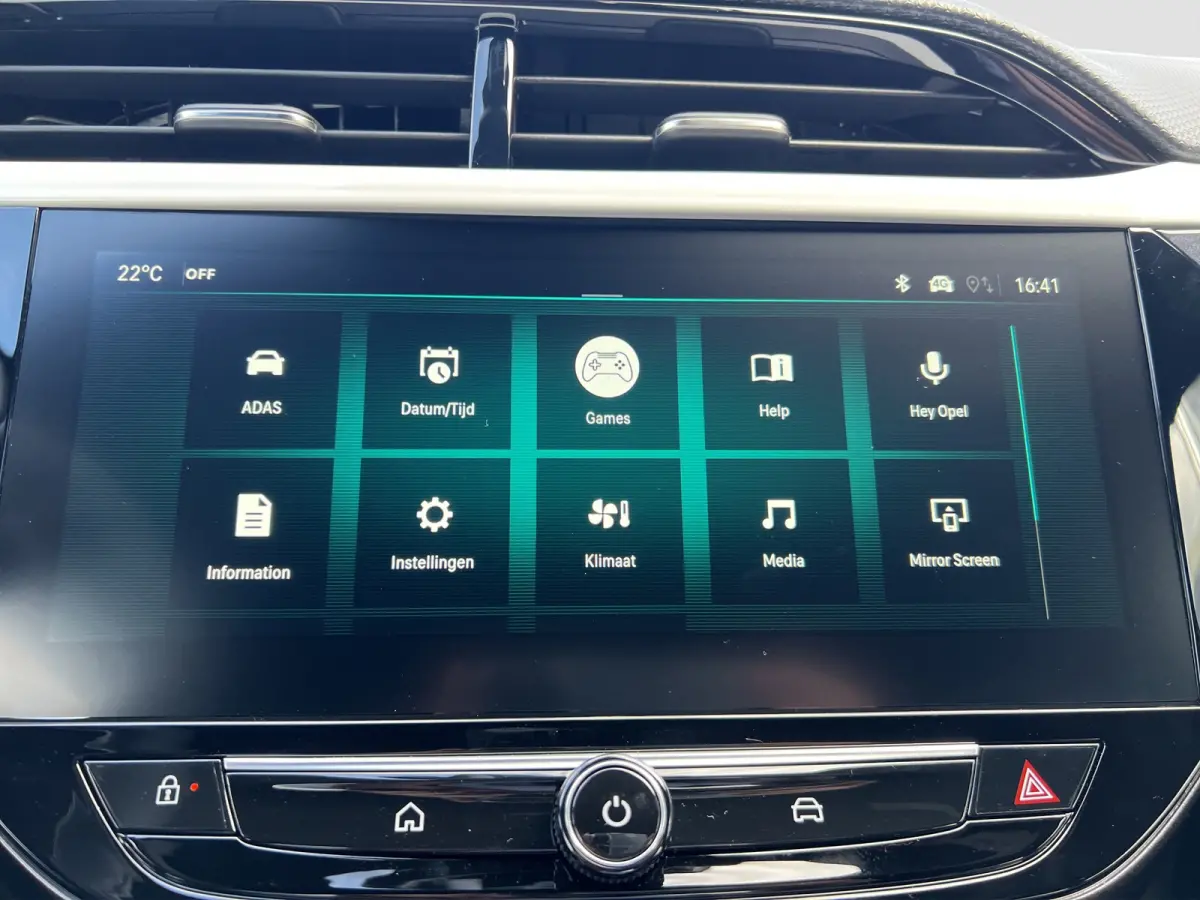 GS | Dode hoek waarschuwing | Infotainment pakket | IntelliLux LED Matrix-verlichting, inclusief LED matrix koplampen met automatische niveauregeling, Automatisch grootlicht