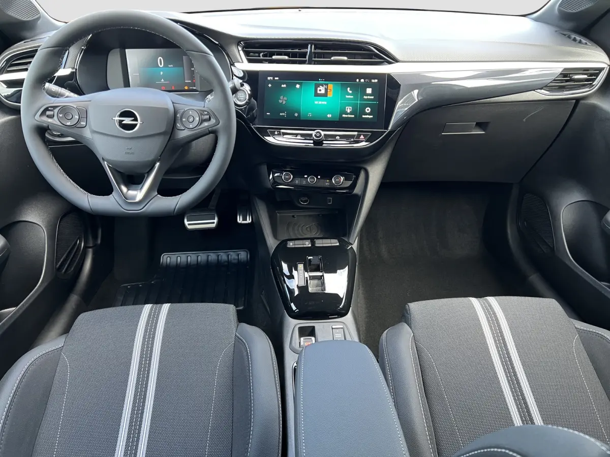 GS | Dode hoek waarschuwing | Infotainment pakket | IntelliLux LED Matrix-verlichting, inclusief LED matrix koplampen met automatische niveauregeling, Automatisch grootlicht