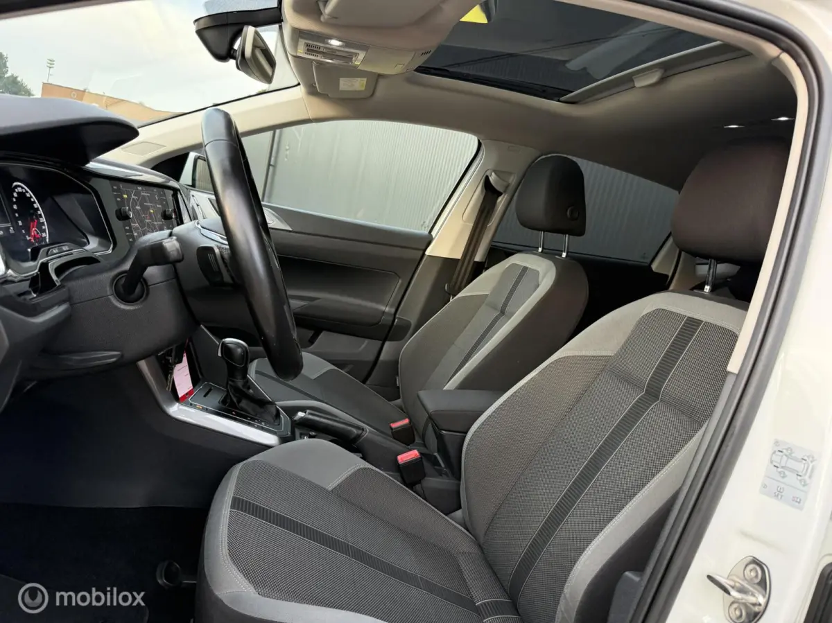1.0 TSI R-Line PANORAMADAK | AUTOMAAT