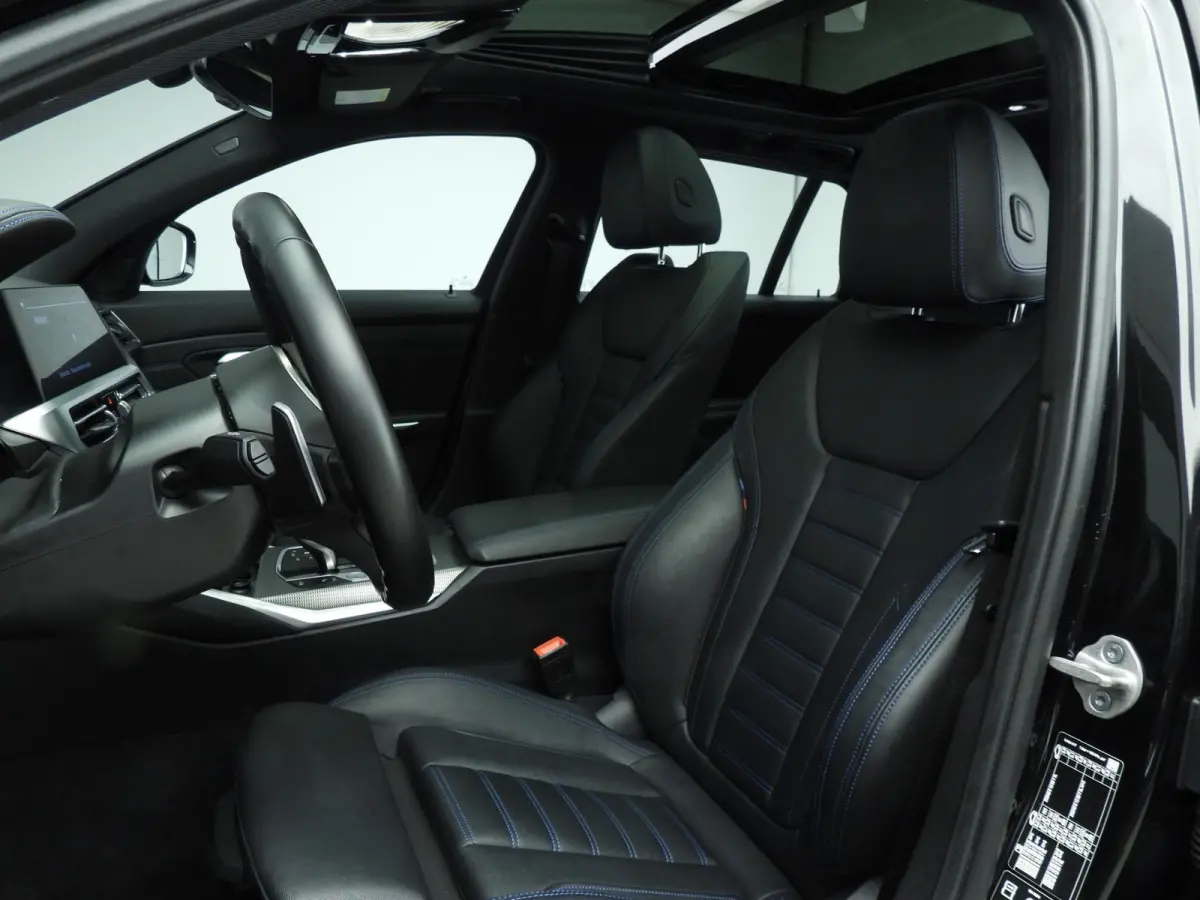 330i xDrive | M-Sportpakket | LED | Leder | Navigatie | Active cruise | Panoramadak | Trekhaak | DAB | Hifi speakers | Alu 18 inch