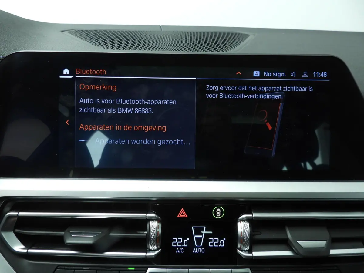 330i xDrive | M-Sportpakket | LED | Leder | Navigatie | Active cruise | Panoramadak | Trekhaak | DAB | Hifi speakers | Alu 18 inch