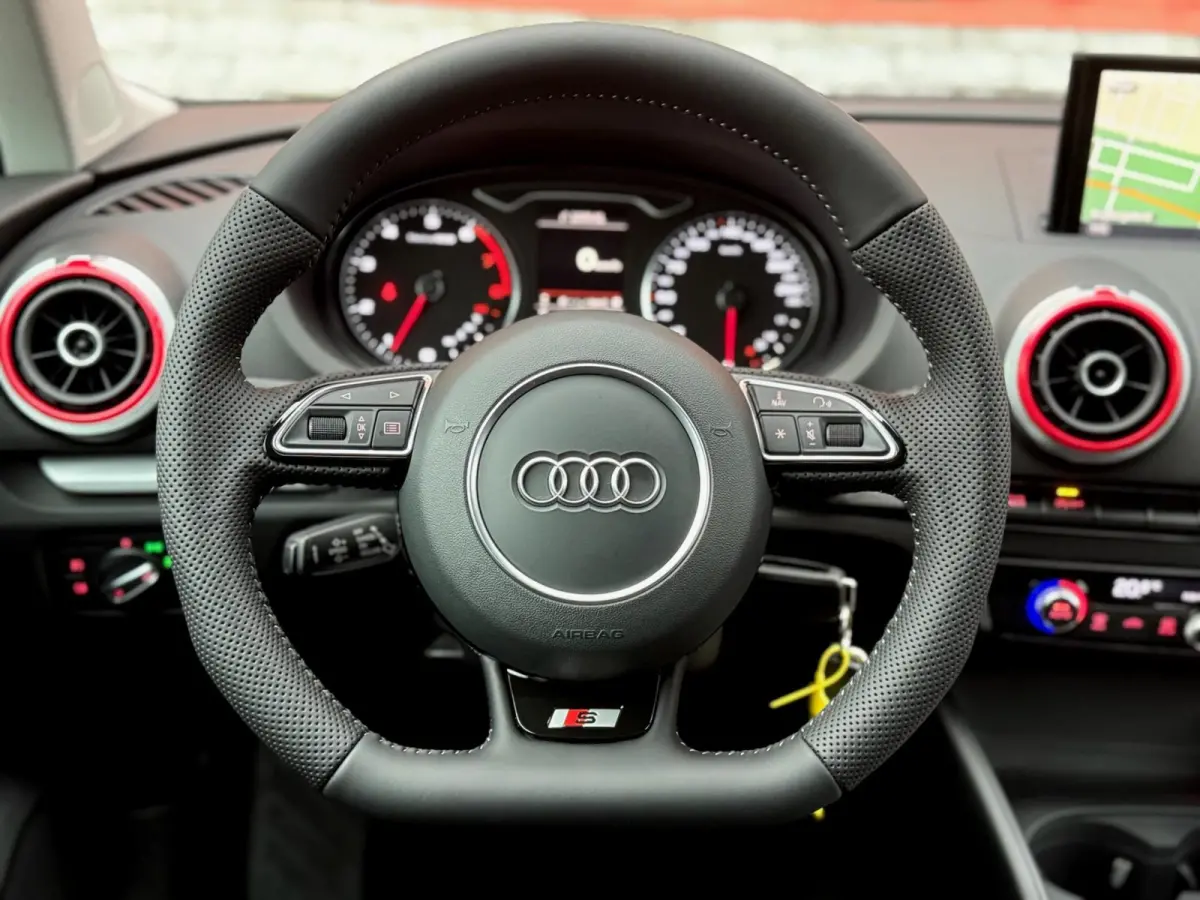 1.4 TFSI S-Line Cruise Camera Maxton NAP